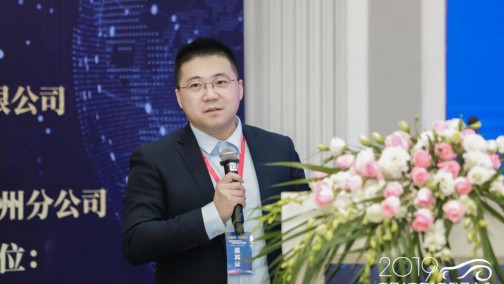 智能车路协同环境下的交通指挥机器人设计与实践