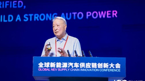 王秉刚：新能源技术路线图将力挺混动 未来15年“禁燃油车”不符合国情